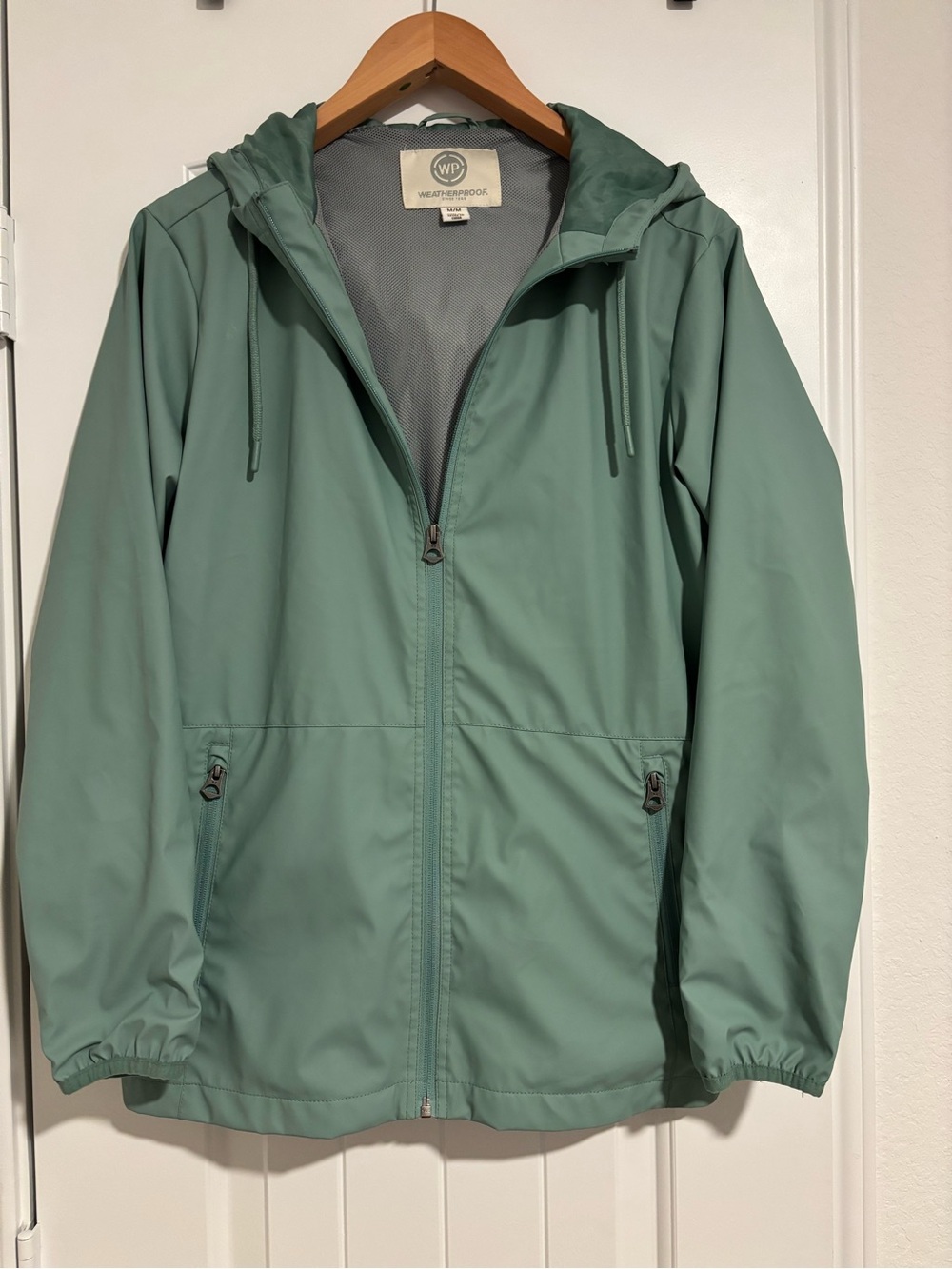 Weatherproof Rain Slicker Jacket Green Mesh Lined M outdoor athleisure